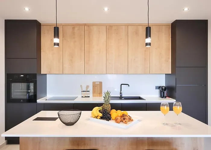 Leonardo Luxury 2 Penthouse With Jacuzzi アパート ザダル