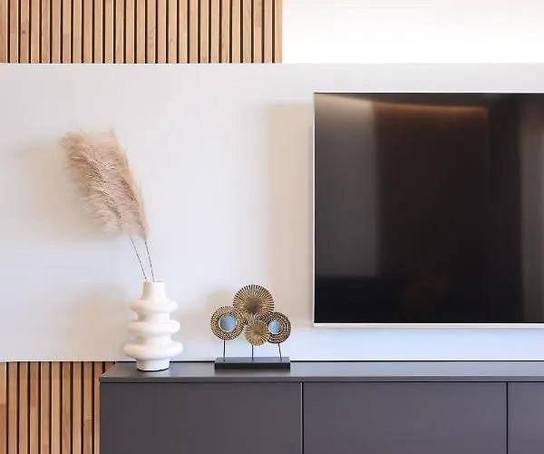 Leonardo Luxury 2 Penthouse With Jacuzzi アパート *