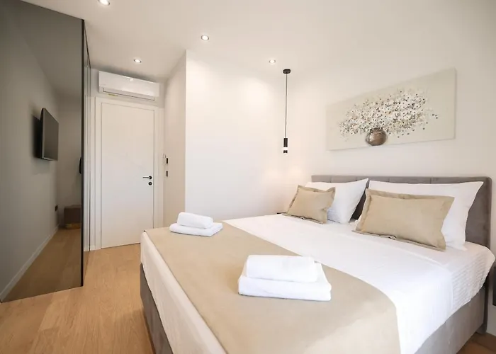 Leonardo Luxury 2 Penthouse With Jacuzzi ザダル