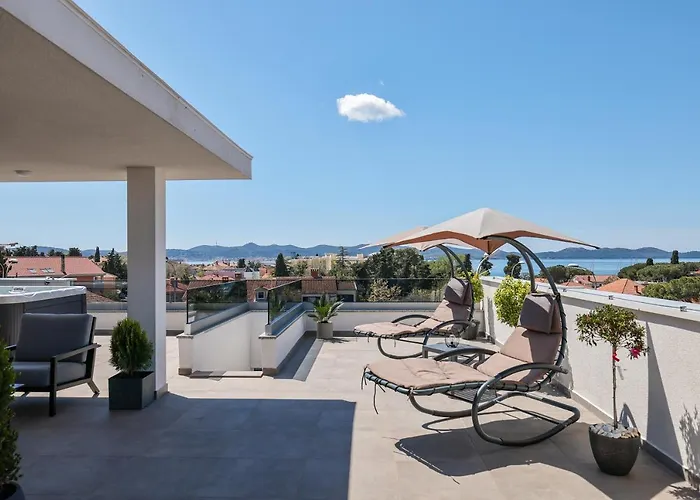 Lägenhet Leonardo Luxury 2 Penthouse With Jacuzzi