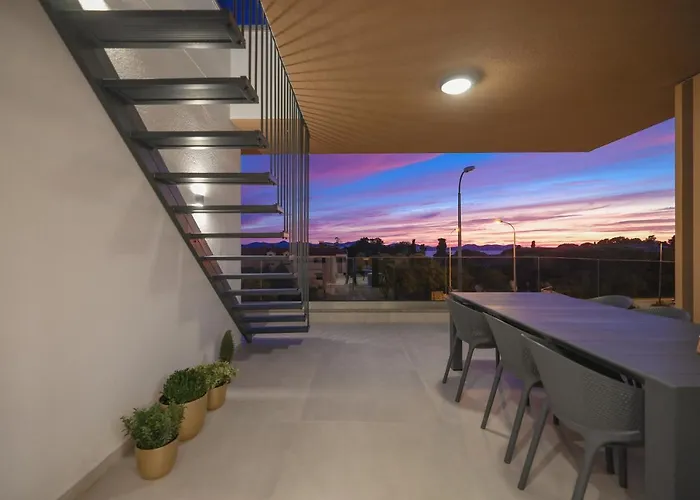 Leonardo Luxury 2 Penthouse With Jacuzzi Appartement Zadar